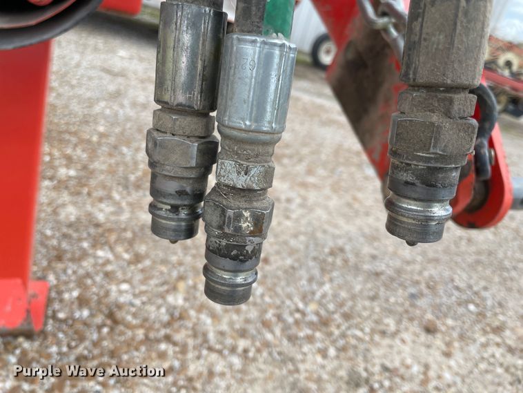 image for item IR9892 Kuhn FC4000RG  windrower