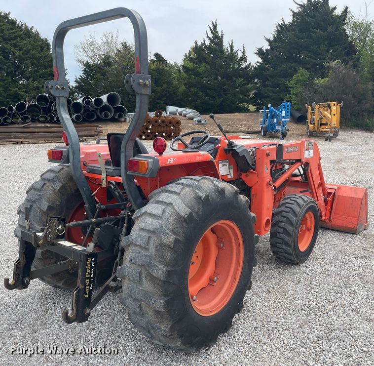image for item IR9922 Kubota L4400  MFWD tractor