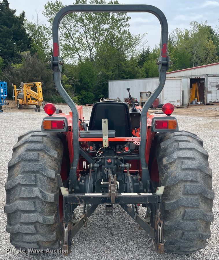 image for item IR9922 Kubota L4400  MFWD tractor