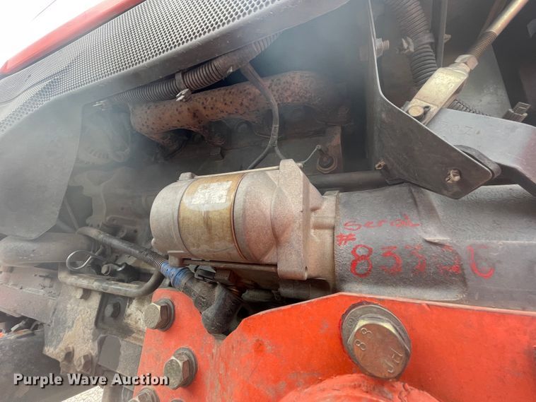 image for item IR9922 Kubota L4400  MFWD tractor