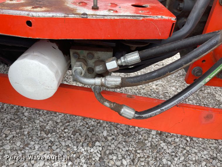 image for item IR9922 Kubota L4400  MFWD tractor