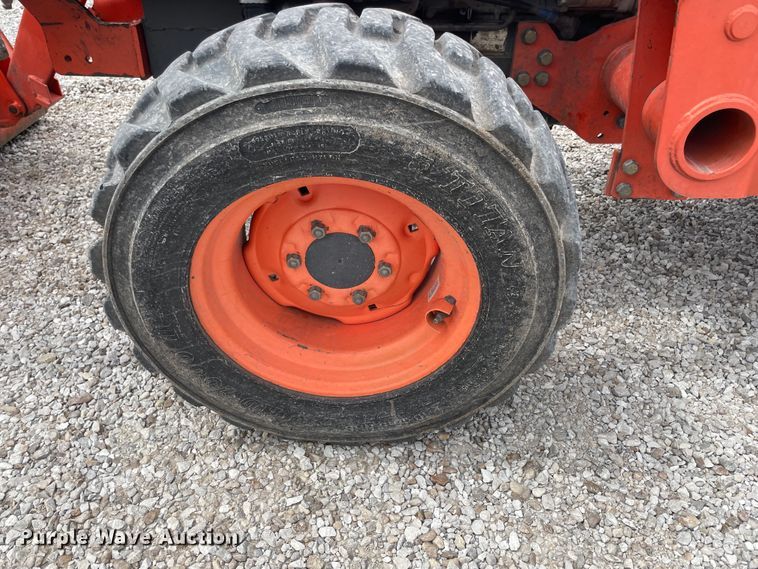 image for item IR9922 Kubota L4400  MFWD tractor