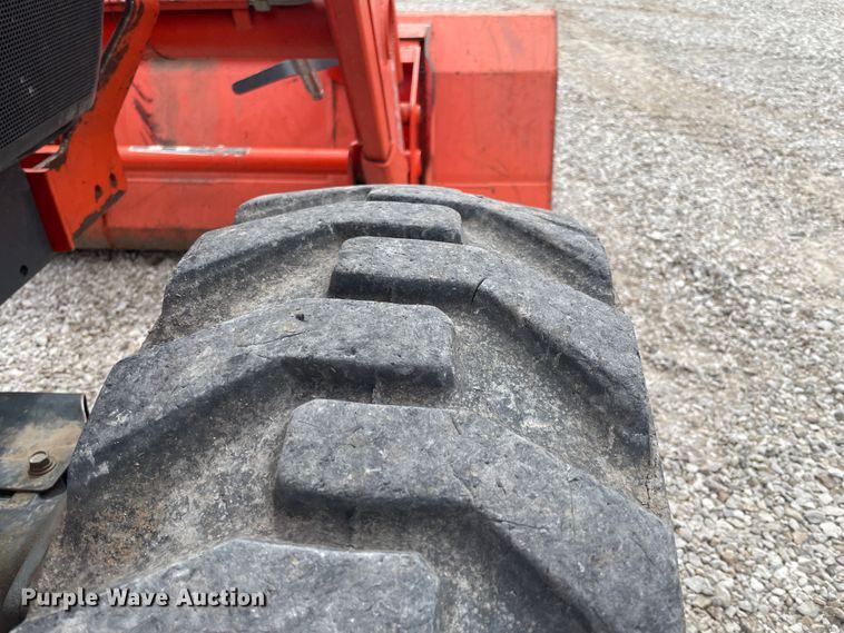 image for item IR9922 Kubota L4400  MFWD tractor