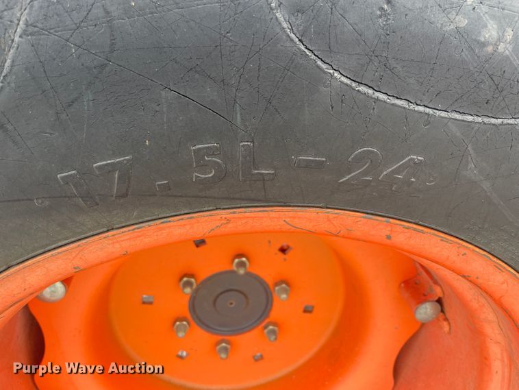 image for item IR9922 Kubota L4400  MFWD tractor