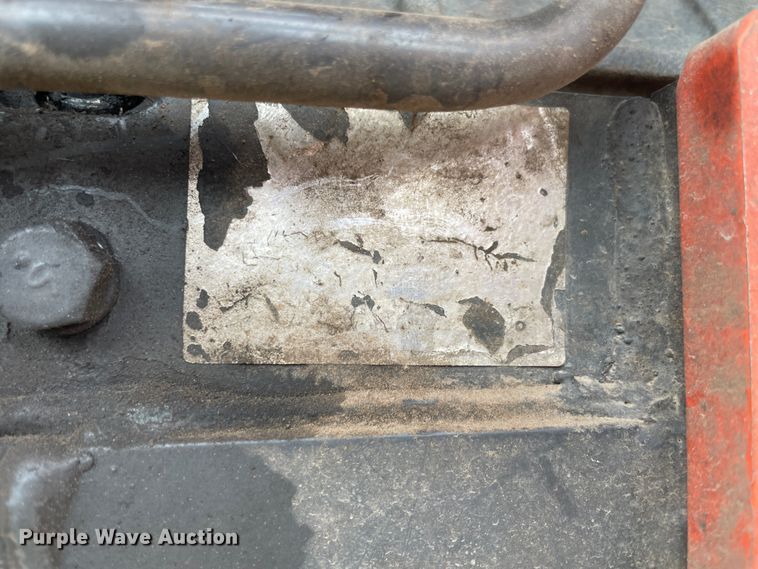 image for item IR9922 Kubota L4400  MFWD tractor