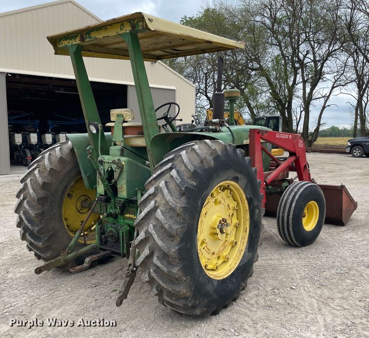 image for item IR9932 1963 John Deere 4010  tractor