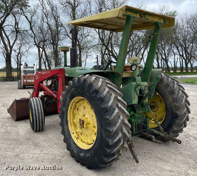 image for item IR9932 1963 John Deere 4010  tractor