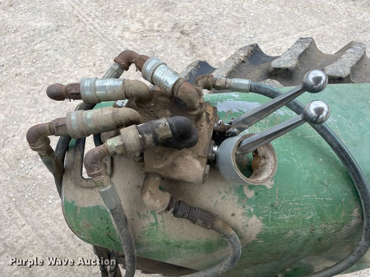 image for item IR9932 1963 John Deere 4010  tractor