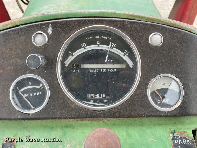 image for item IR9932 1963 John Deere 4010  tractor