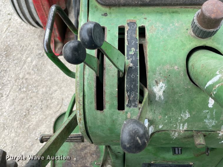 image for item IR9932 1963 John Deere 4010  tractor