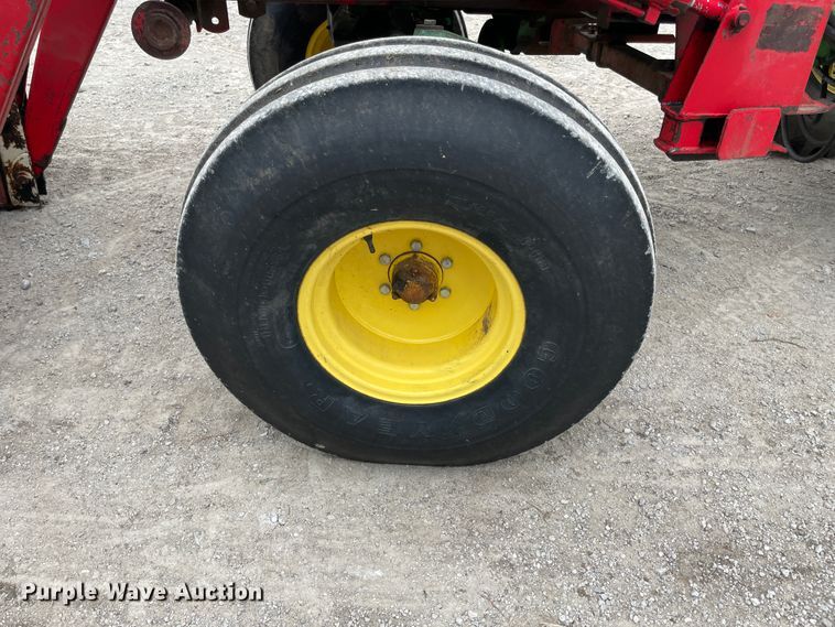 image for item IR9932 1963 John Deere 4010  tractor