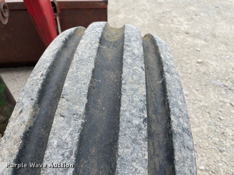 image for item IR9932 1963 John Deere 4010  tractor