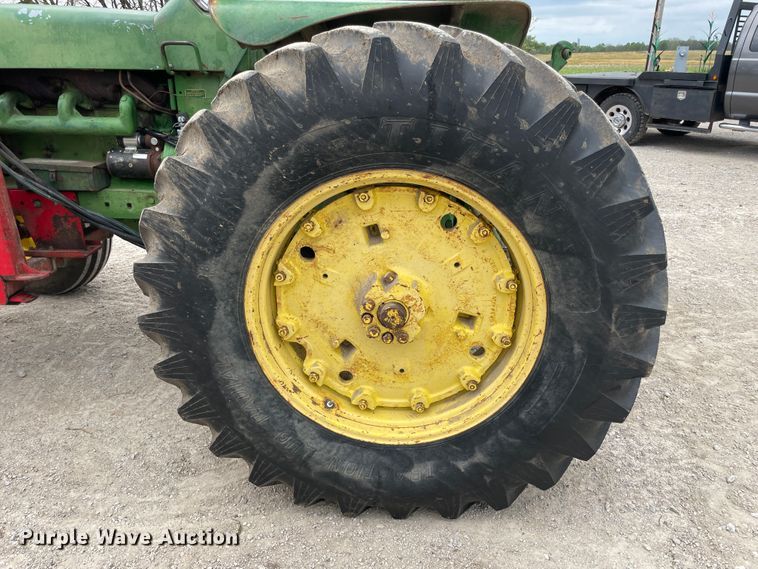 image for item IR9932 1963 John Deere 4010  tractor