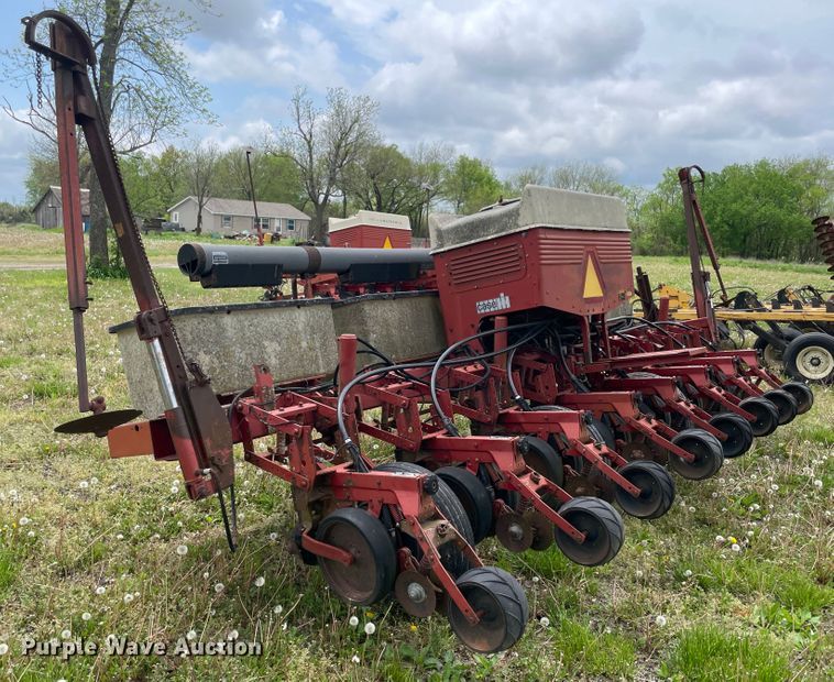 image for item IR9934 Case IH 900  planter