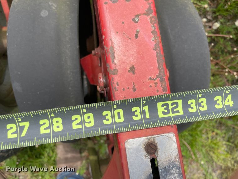 image for item IR9934 Case IH 900  planter