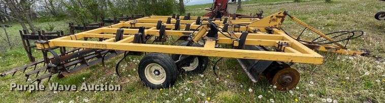 image for item IR9935 Landoll Tilloll  field cultivator
