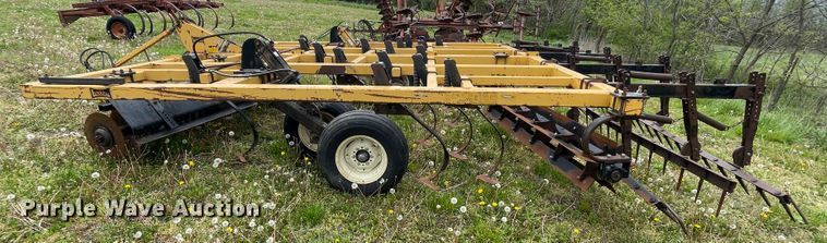 image for item IR9935 Landoll Tilloll  field cultivator