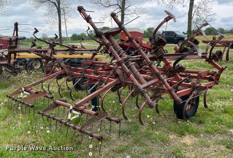 image for item IR9936 International  chisel