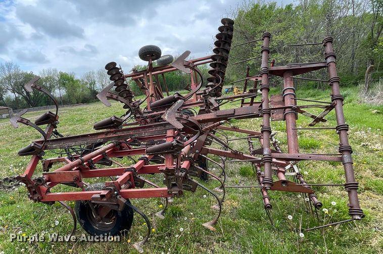 image for item IR9936 International  chisel