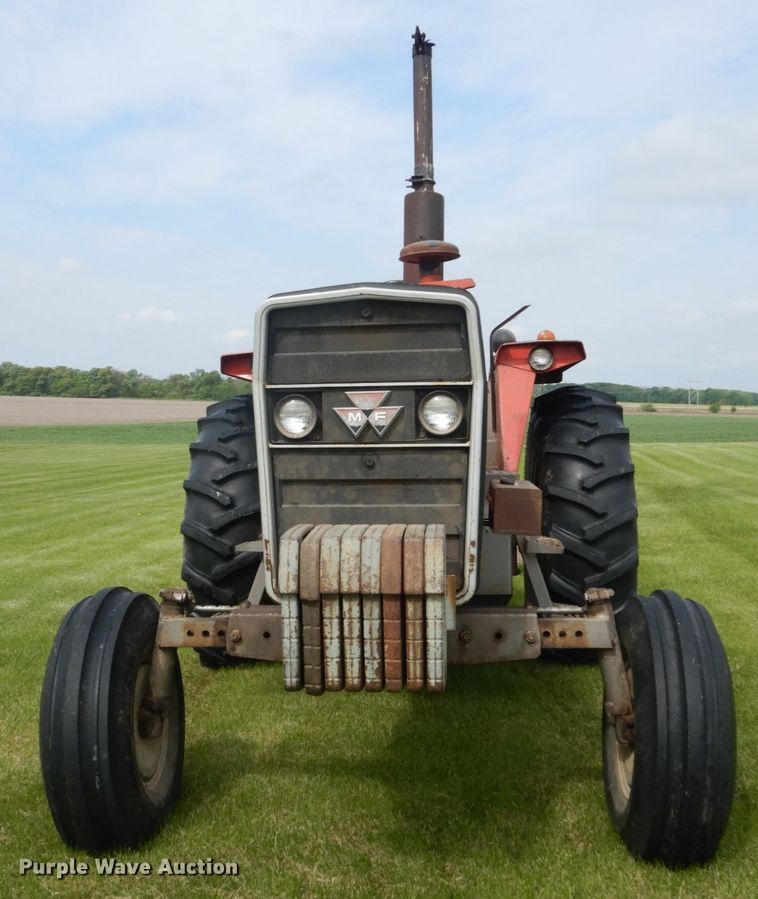 image for item IT9059 1976 Massey Ferguson 1085  tractor