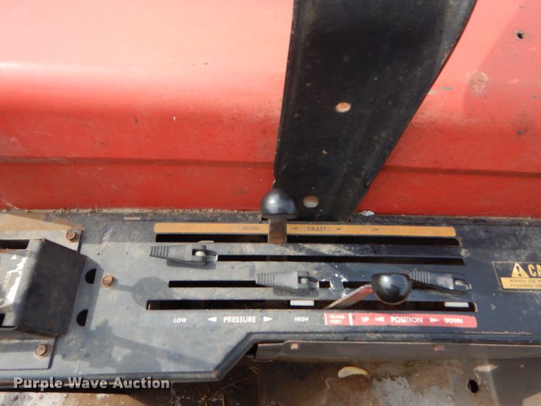 image for item IT9059 1976 Massey Ferguson 1085  tractor