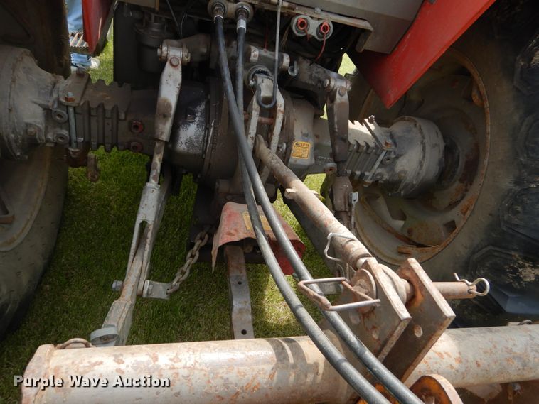 image for item IT9059 1976 Massey Ferguson 1085  tractor