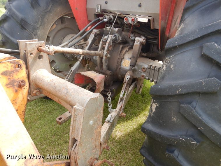 image for item IT9059 1976 Massey Ferguson 1085  tractor