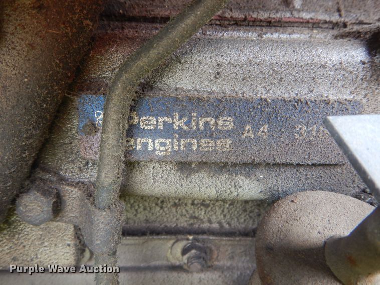 image for item IT9059 1976 Massey Ferguson 1085  tractor