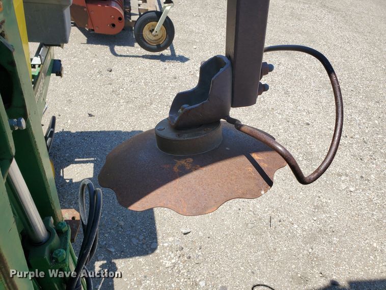 image for item IT9752 John Deere 7200 Max Emerge 2  planter