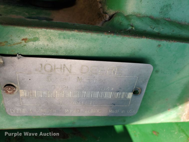 image for item IT9752 John Deere 7200 Max Emerge 2  planter
