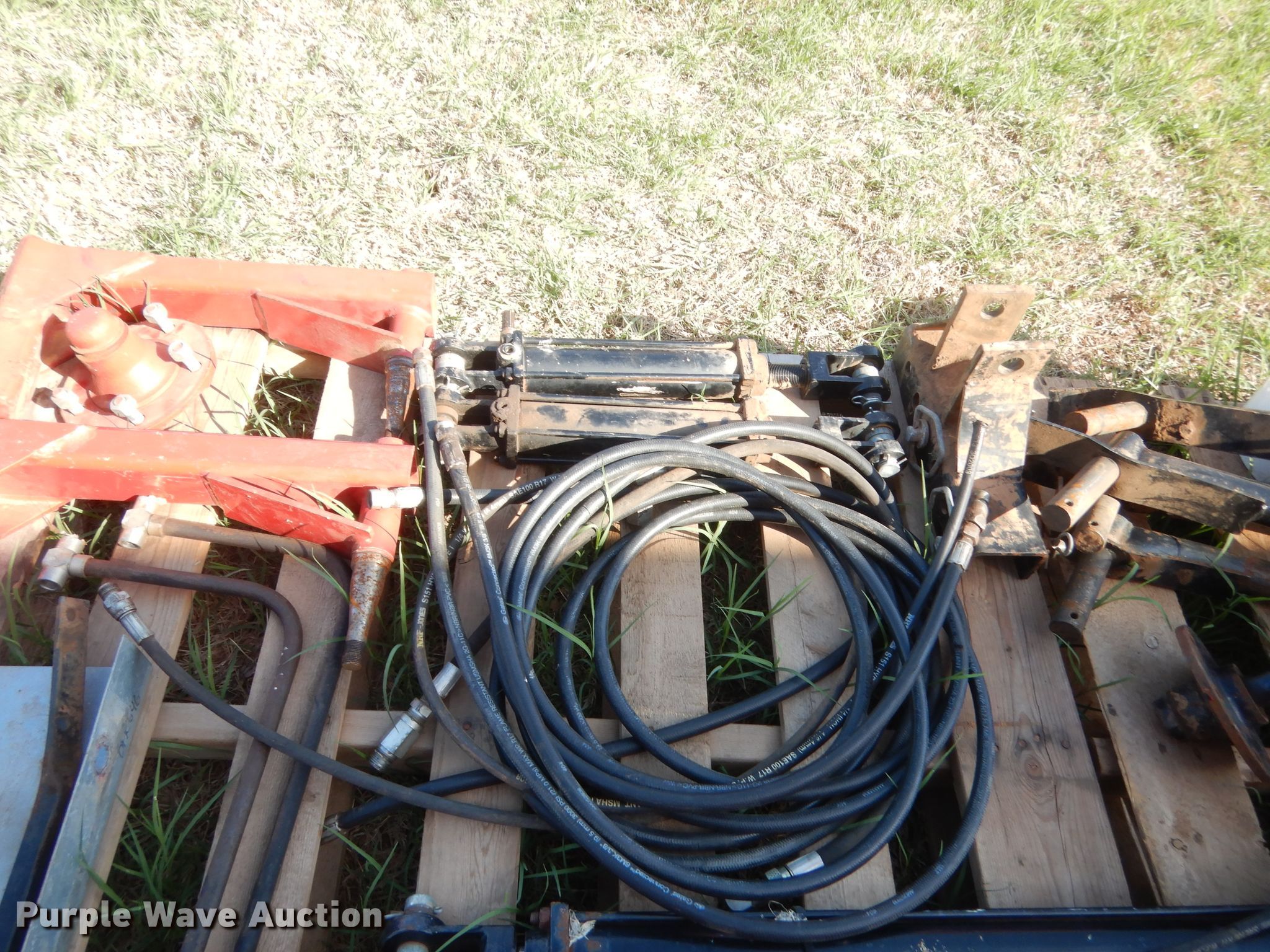 H&S BF16 hay rake parts in Cherokee, OK Item IP9747 sold Purple Wave