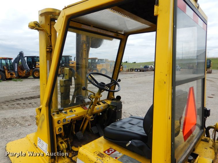 image for item DM3752 1985 Hyster H60XL  forklift