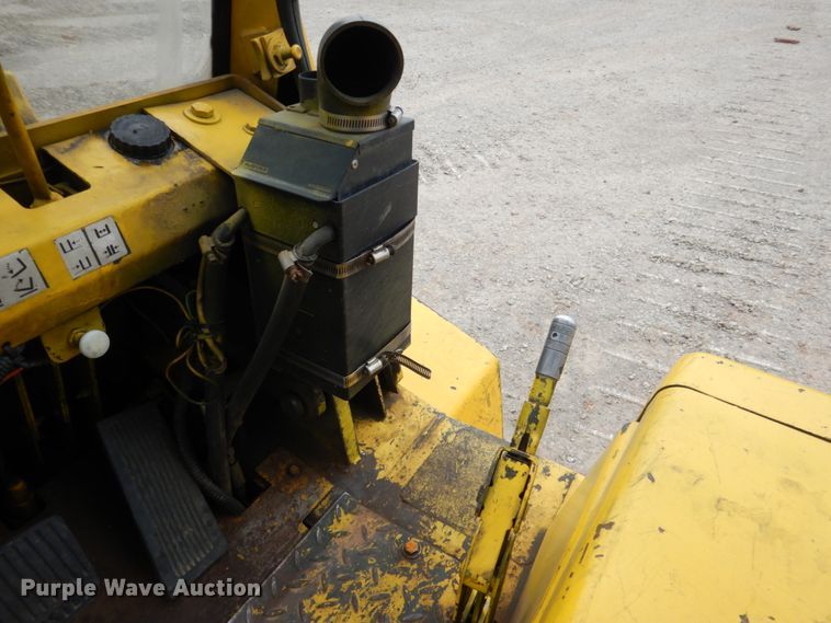 image for item DM3752 1985 Hyster H60XL  forklift