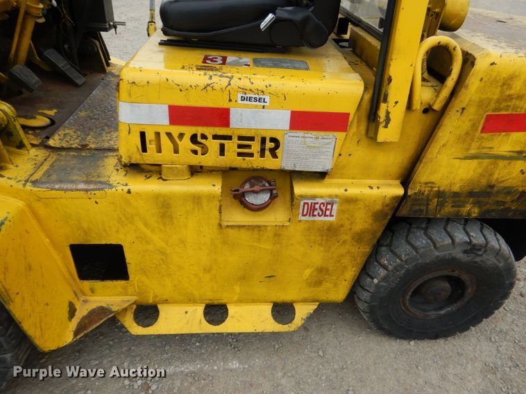 image for item DM3752 1985 Hyster H60XL  forklift