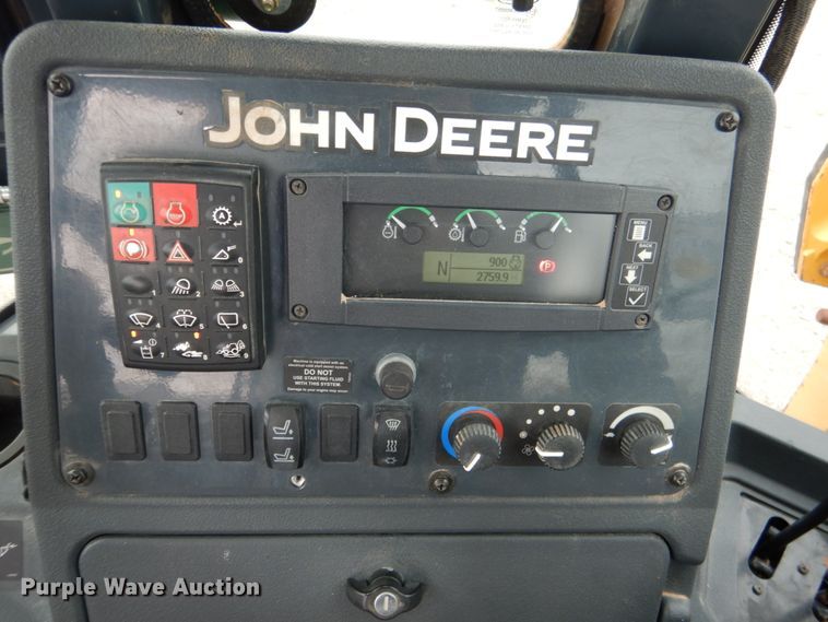 image for item DM3753 2014 John Deere 310SK  backhoe