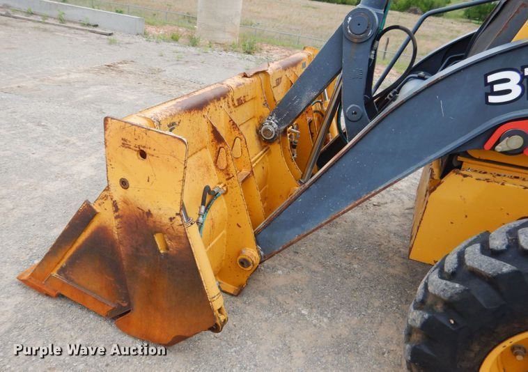 image for item DM3753 2014 John Deere 310SK  backhoe