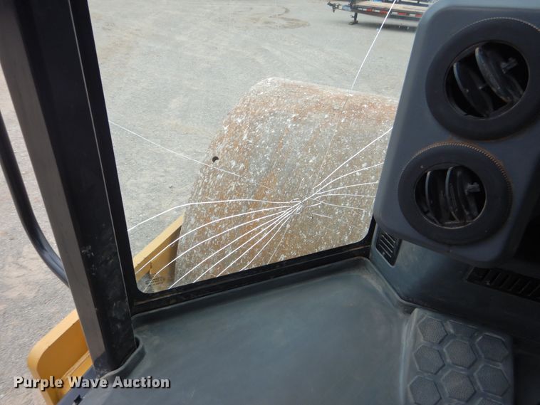 image for item DM3754 2012 Caterpillar CS56B  single drum vibratory roller