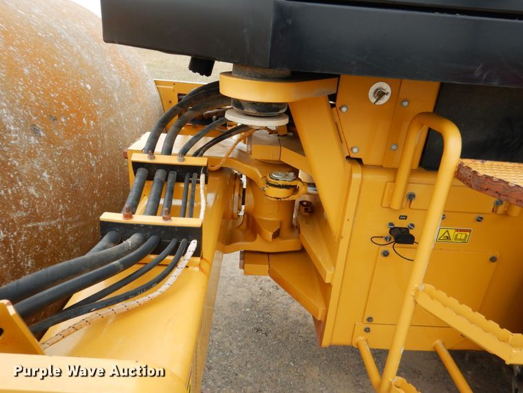 image for item DM3754 2012 Caterpillar CS56B  single drum vibratory roller