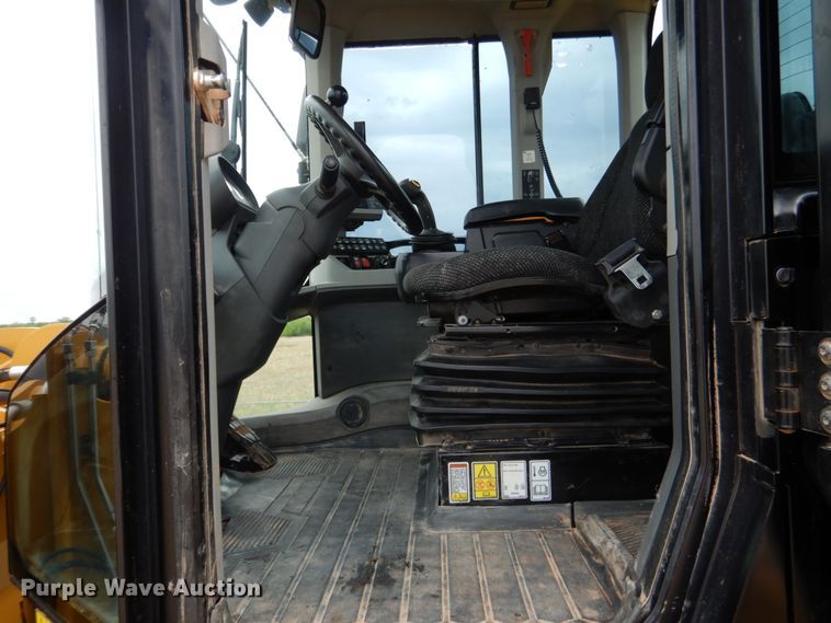 image for item DM3755 2013 Caterpillar 938K  wheel loader