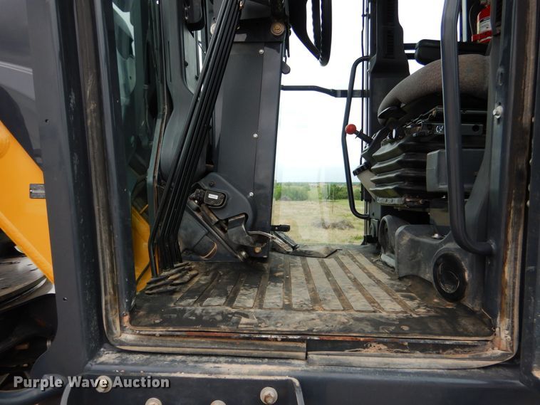 image for item DM3756 2015 John Deere 672G  motor grader