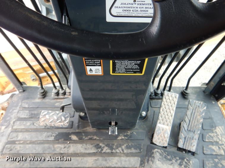 image for item DM3756 2015 John Deere 672G  motor grader