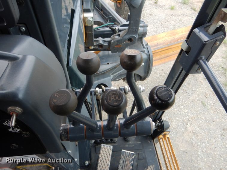 image for item DM3756 2015 John Deere 672G  motor grader