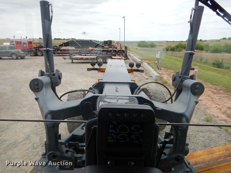 image for item DM3756 2015 John Deere 672G  motor grader