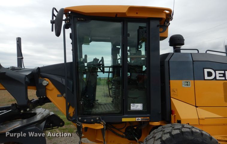 image for item DM3756 2015 John Deere 672G  motor grader