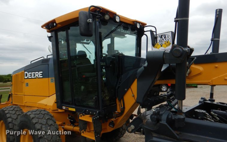 image for item DM3756 2015 John Deere 672G  motor grader