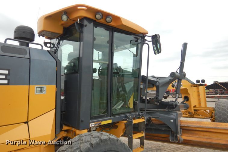 image for item DM3756 2015 John Deere 672G  motor grader