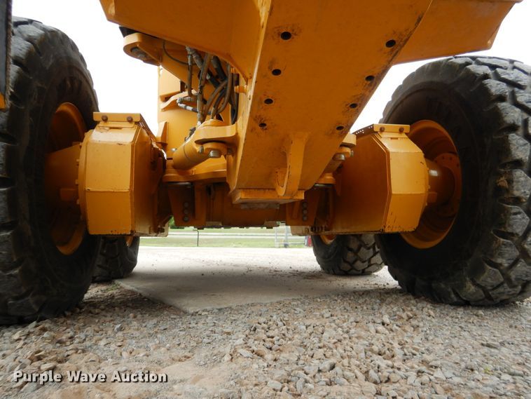 image for item DM3756 2015 John Deere 672G  motor grader