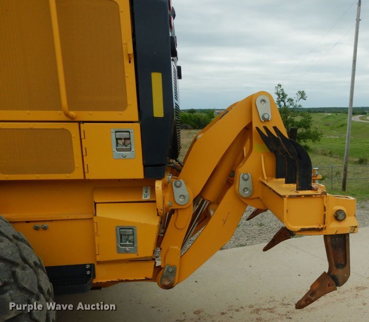 image for item DM3756 2015 John Deere 672G  motor grader