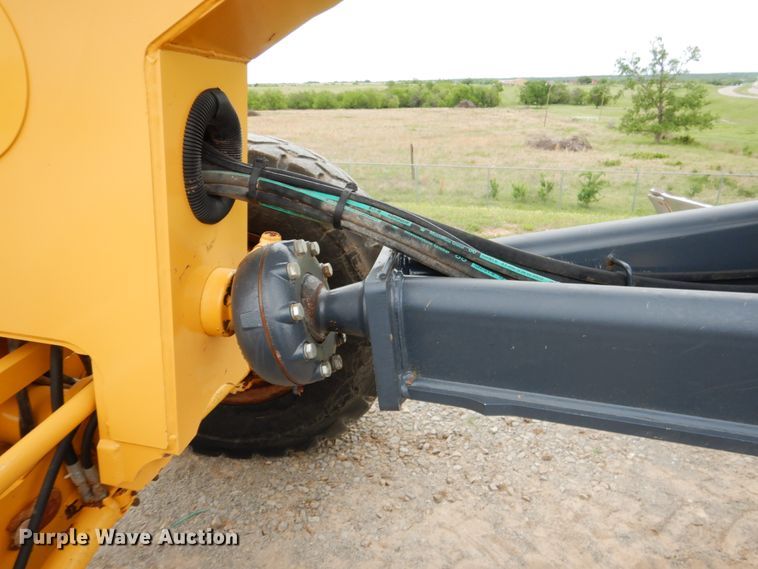 image for item DM3756 2015 John Deere 672G  motor grader