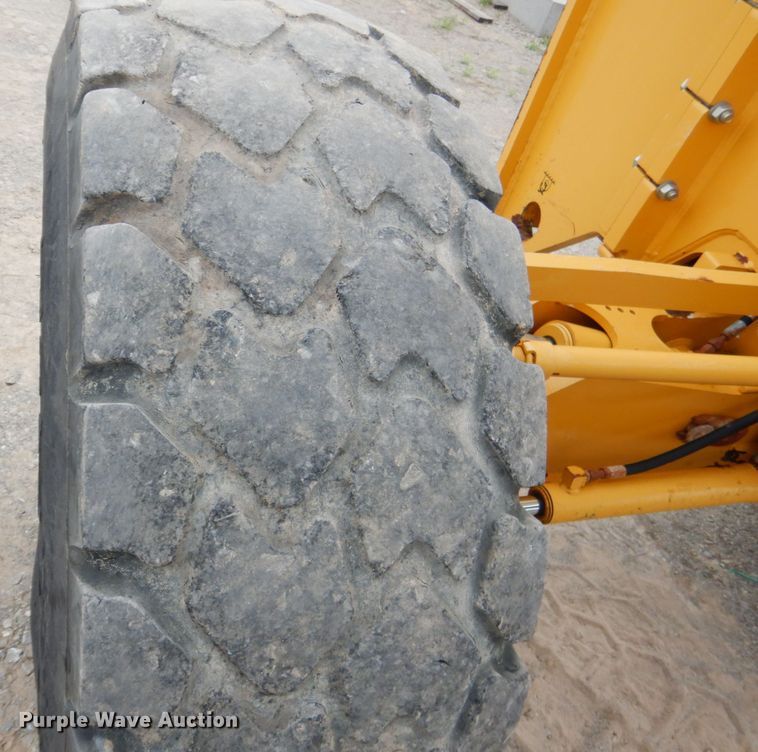 image for item DM3756 2015 John Deere 672G  motor grader